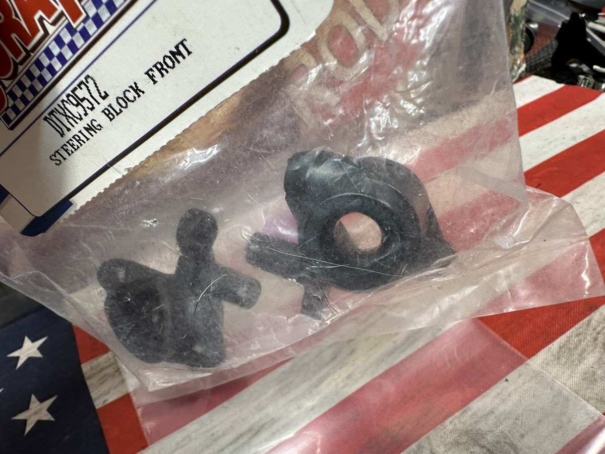 DURATRAX DTXC9572 Steering Block Front 1pr. ~~ NEW ~~ | eBay