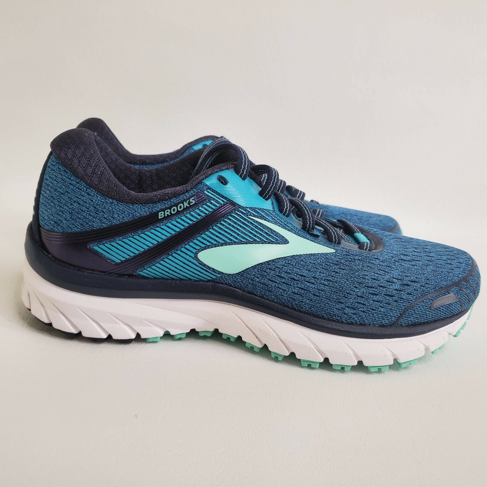 brooks mach 18 womens silver
