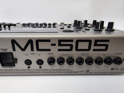 Roland MC-505 Groovebox Rhythm Machine Sequencer Mixer Music