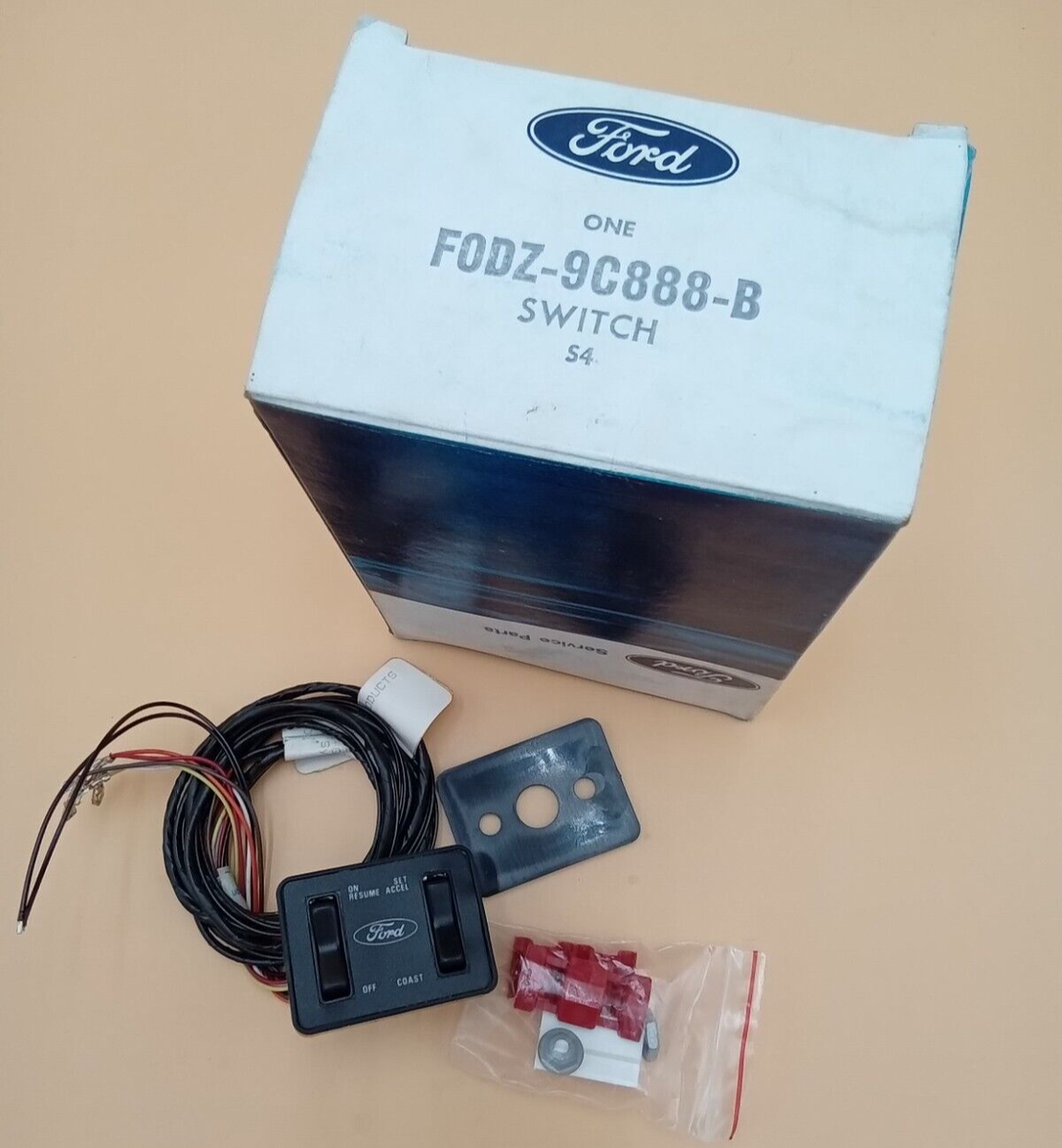 FODZ-9C888-B NEW FORD OEM NOS 1990 TAURUS/SABLE CRUISE CONTROL