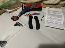 Spyderco Shaman Satin CPM SPY27 Plain Blade Cobalt Blue G-10 Handle