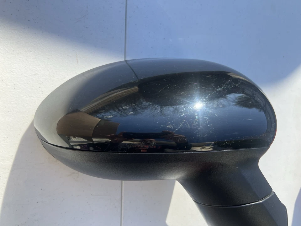 Conjunto de espejo retrovisor lateral de pasajero usado para modelos KIA Rio 2014-2017 NEGRO Foto 4 de 4