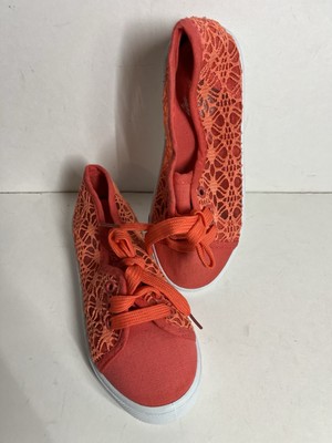 Girls Delic8 Coral Lace sneaker size 13 NEW