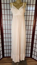 Vintage Gilead Babydoll Nightgown Embroidered Medium Grannycore