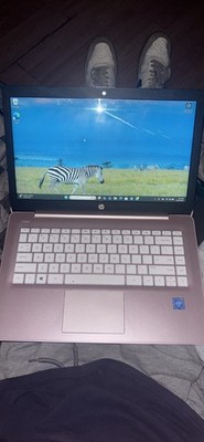 (HP Stream Laptop) / Model 14-cb172wm. Charger Included