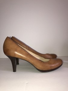 vegan leather pumps