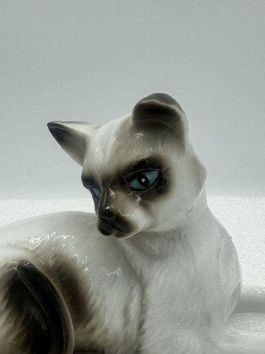 Estatuilla de gato siamés vintage de porcelana bisque - Imagen 2 de 9