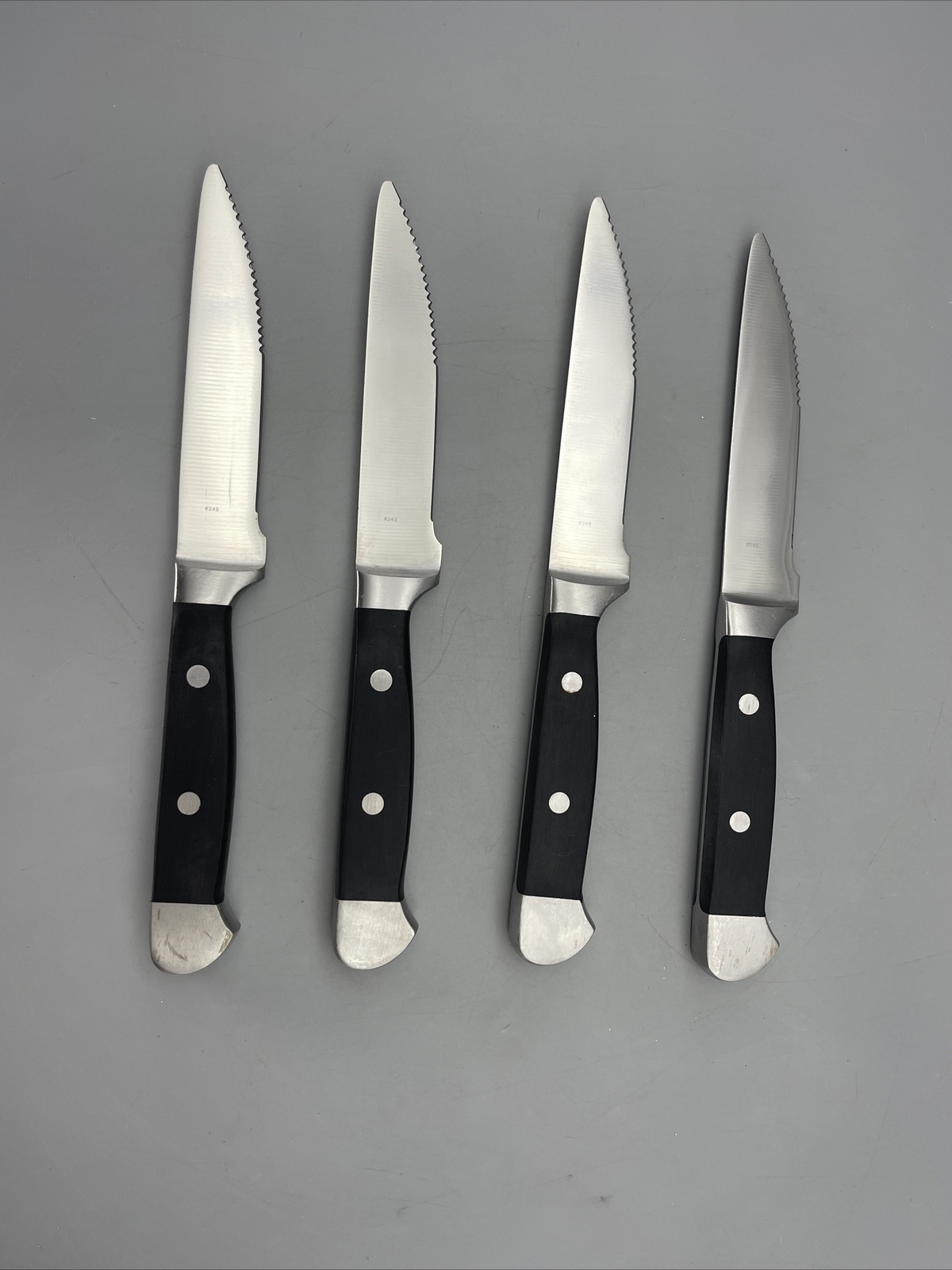 The Capital Grille Steak Knives 249 5” Blade/10” Overall Set Of 4