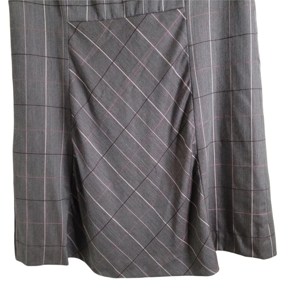 Bill Blass Long wool Stripe Plaid Grey Skirt  Lined zippered on the side size 14 - Image 3 of 4