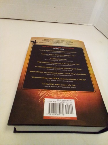 Iron Flame Rebecca Yarros Hardcover - Imagen 4 de 7