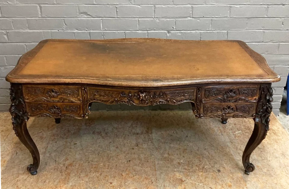 ARRIVES MAR 2026: Antique French Louis XV Oak Wood & Leather Desk Library Table - Image 2 of 4