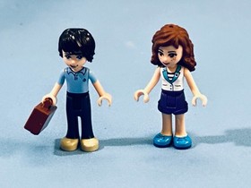 2 Lego Friends sets #41101 "Grand Hotel" and  #41100 "Privet Jet".