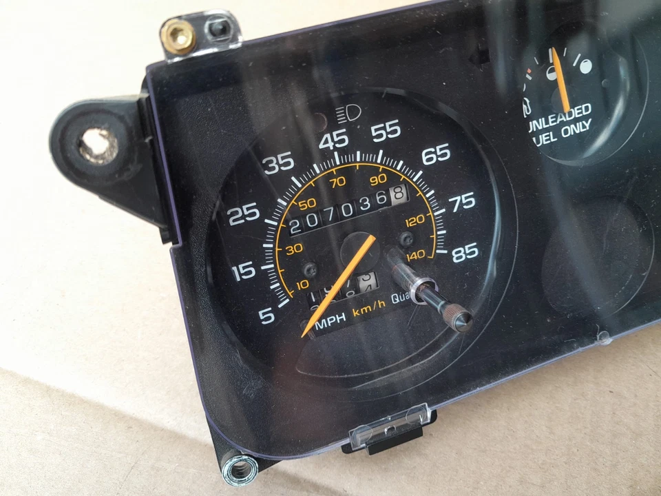 Painel de instrumentos 93-95 Chevrolet e GMC G-Series Van (207K) - Imagem 3 de 4