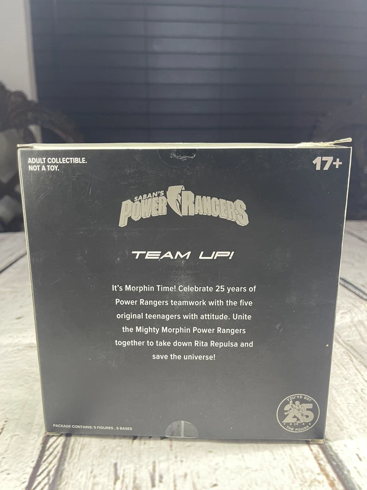 Power Rangers Metallic Edición Limitada Paquete de 5 SDCC2018 Caja de Botín Exclusiva B01 Foto 2 de 4
