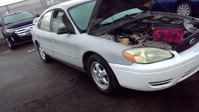 Used Windshield Wiper Motor fits: 2007 Ford Taurus  Grade A