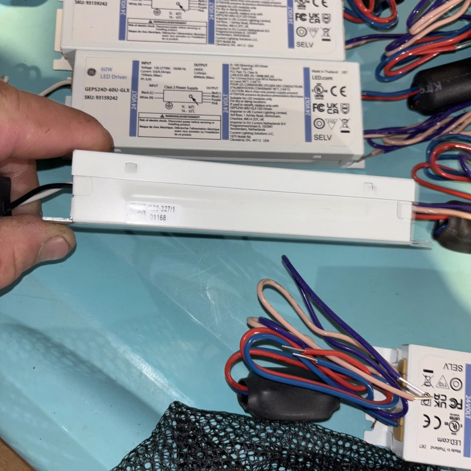 Controlador regulable LED salida 60w 24V General Electric Foto 4 de 4