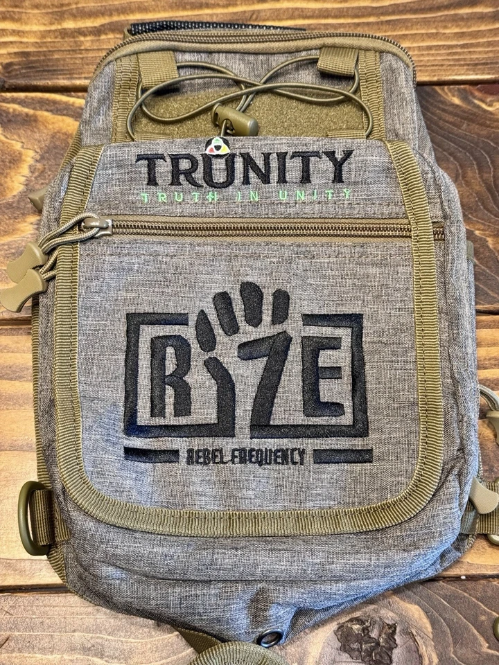 Paquete de bolsa eslinga TRUNITY Rize Rebel Frequency - Truth In Unity Foto 2 de 4