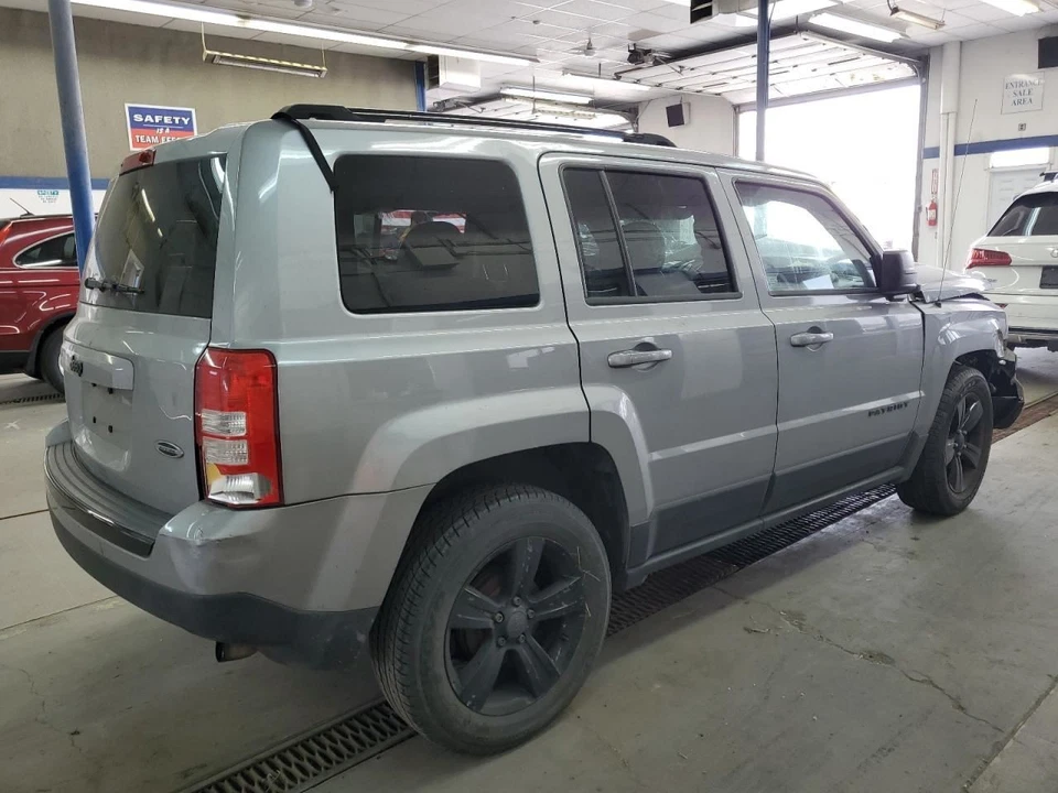 GUANTERA JEEP PATRIOT 2014 Foto 4 de 4