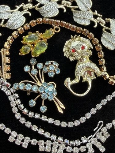 Vintage Costume Jewelry Lot Rhinestone cat brooch Necklace bracelet signed
