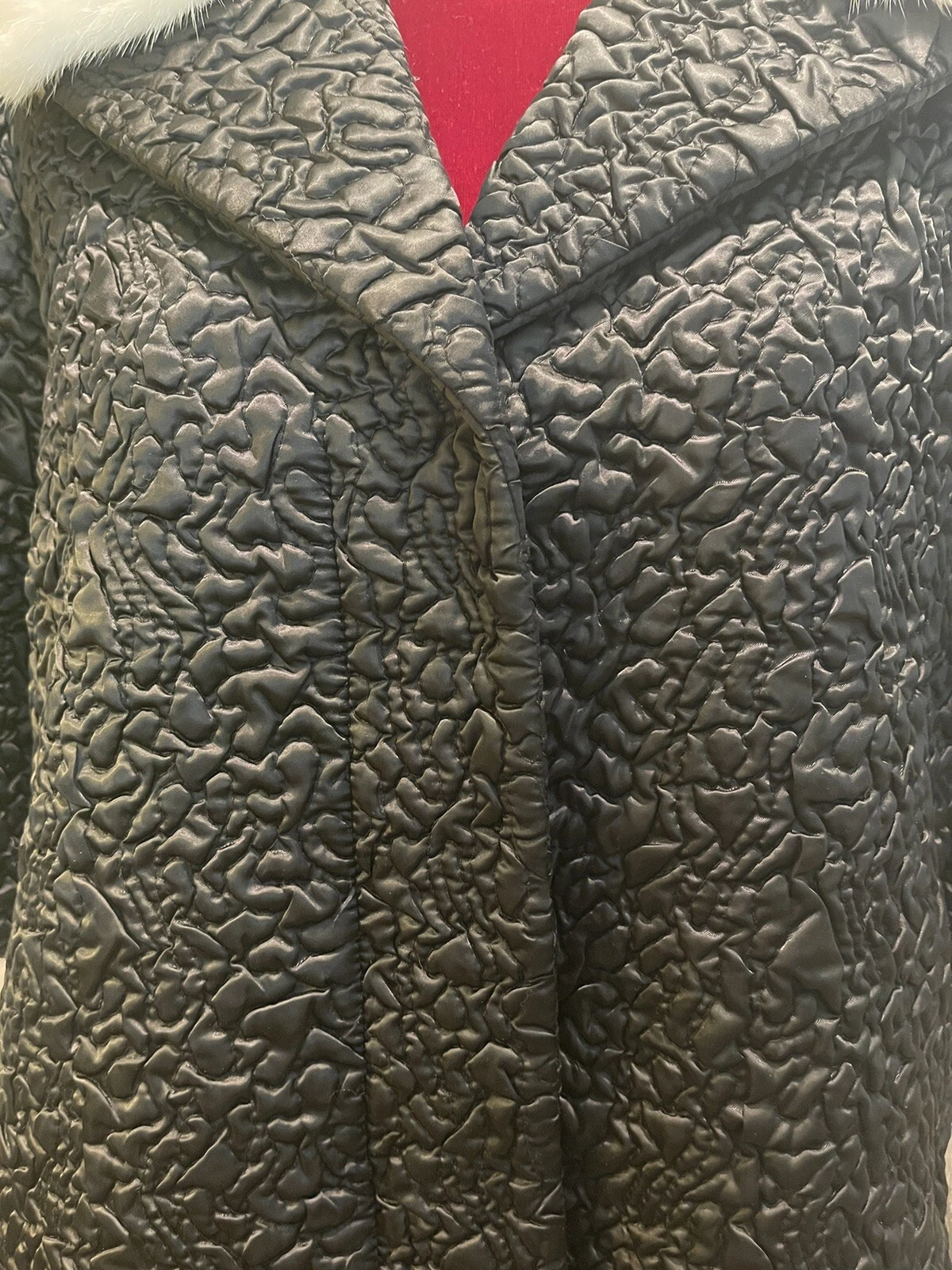 Cappotto nero 100% autentico GUCCI con colletto e polsini in pelliccia di visone taglia:40