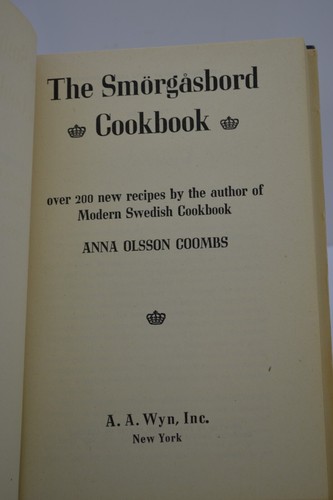 The Smorgasbord Swedish Cookbook By Anna Olsson Coombs 1949 HCDJ - Imagen 3 de 4