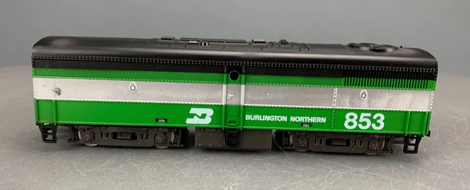 HO Scale ROCO Alco FB2 Diesel Locomotive BN #853 Unpowered HO5506 - Image 2 of 4