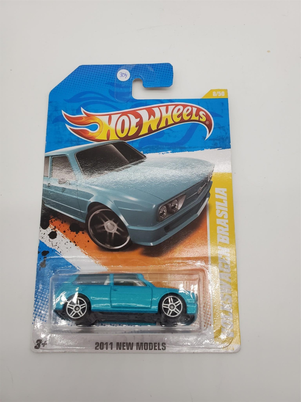 Hot Wheels Volkswagon Brasilia 1:64 Scale Die Cast 2010 T9678