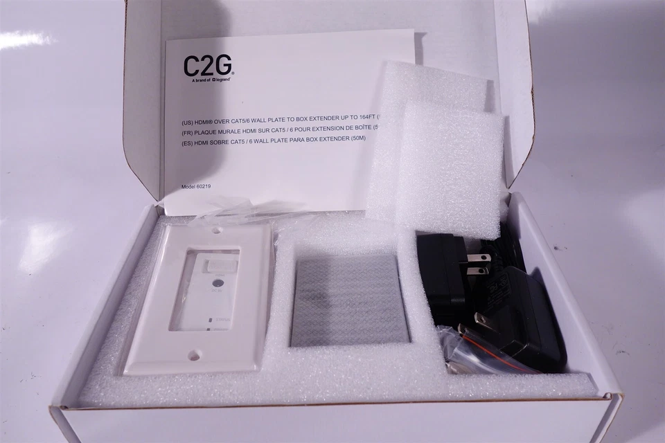 C2G 60219 HDMI Over CAT5/6 Wall Plate to Box Extender Kit - Image 2 of 2