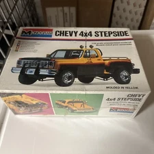 Chevy 4X4 Stepside Pickup Truck Monogram 1:24 Model Kit # 2264 Factory Sealed