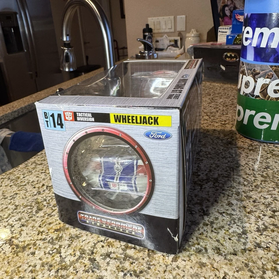 Takara Transformers Binaltech BT-14 Wheeljack Blanco Ford Mustang GT 1:24 Foto 3 de 4