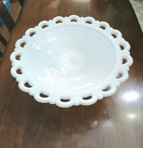 Vntg Anchor Hocking Lace Edge Milk Glass Pedestal Compote/ Fruit / Serving Bowl