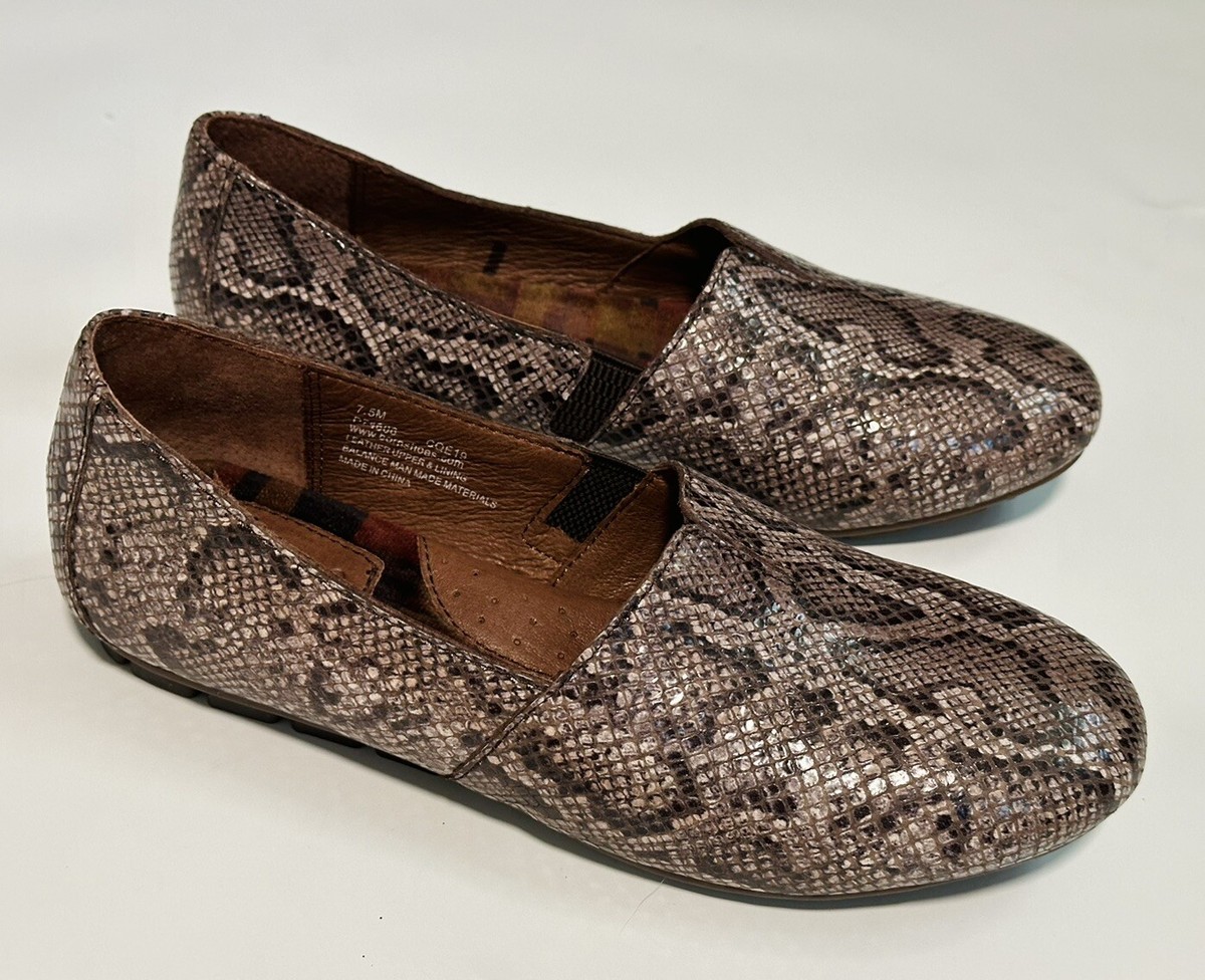 BOC Born Suree Leather Slip On Comfort Loafers Flats Size M - Main Image