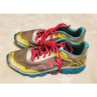 Under Armour Mujer 11 Tenis Zapatos Micro G Espuma Metálica Plata Color Neón Y2K - Imagen 1 de 4