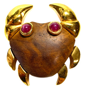 Authentic Frederic Beziat L’Oree du Bois Pin Gold Plated Wooden Crab Brooch w/ Ruby Eyes