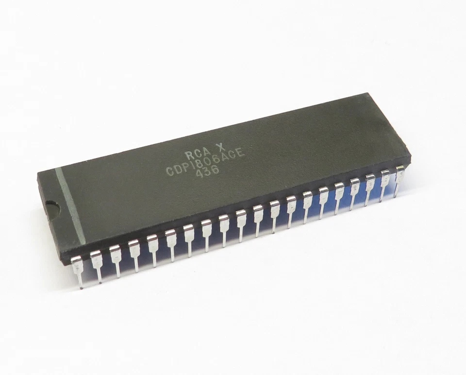 CDP1806ACE 8-bit COS/MOS Microprocessor, RCA