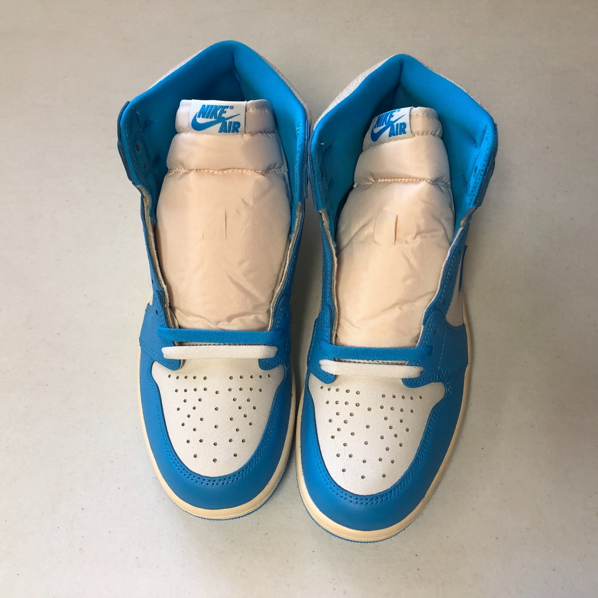 Nike Air Jordan 1 Retro High OG Dk Powder Blue DZ5485-402 Size 10 