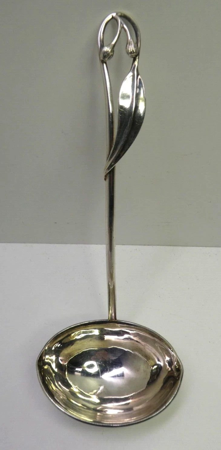 PETER GERTLER STERLING SILVER AUSTRALIAN GUM NUT LEAF SAUCE LADLE SERVING SPOON