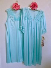 Vtg NOS Vanity Fair Peignoir Set M Aqua Blue Pink Rose Embroidery Lace Gown Robe