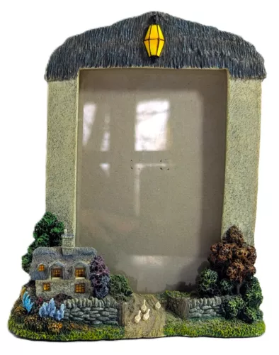 Enchanted Cottage Photo Frame 3D for 4" x 6" Photo Frame Size 6"x8"x3"