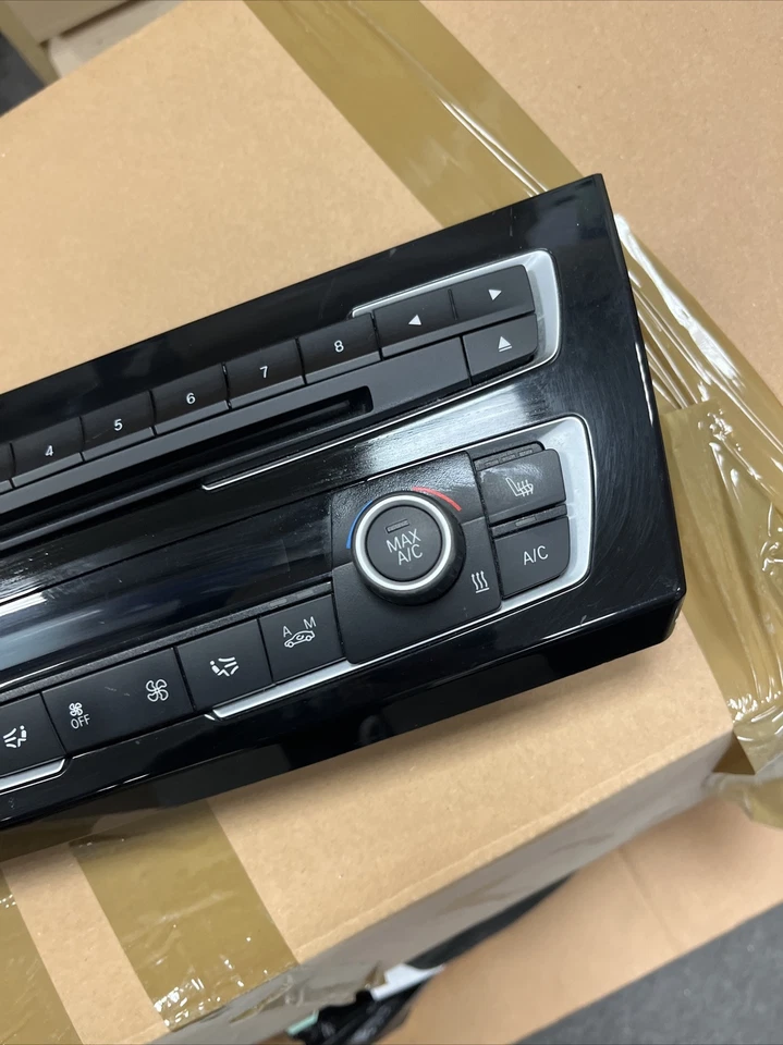 PANEL DE CONTROL RADIO BMW SERIE 1 CLIMATIZADOR Y CD 6832880 F F Series M140 I Foto 3 de 4