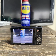 Olympus VR-320 Compact Digital Camera 14MP 12.5x Zoom Model BLUE With Battery