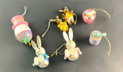 Vtg Wooden Hand Painted Easter Ornaments Bunny Birds Egg Lot of 7 Egg Tree READ
