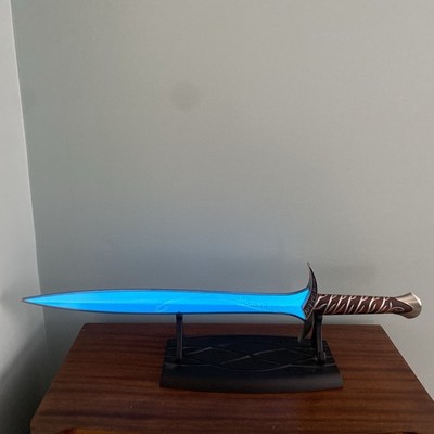 Lord of the Rings Sting Sword Light Up Hobbit LOTR 18'' Plastic Toy