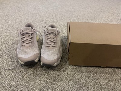 NEW WITH BOX - 2024 Nike Wmns Versair 'Platinum Violet' - SIZE 9