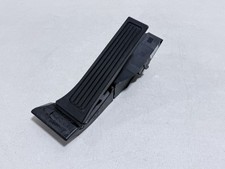 09-14 GENESIS SEDAN 10-16 EQUUS THROTTLE PEDAL ACCELERATOR 32700-3M500 #4266