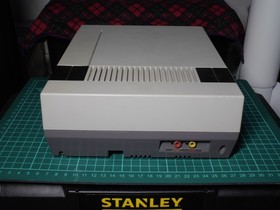 Nintendo NES Console Bundle With Final Fantasy, Super Mario Bros, Zapper, Extras