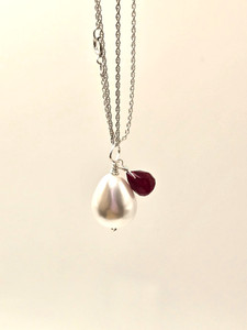Sterling Silver Shell Southsea Pearl and Red Quartz Dangle Pendant Chain 18"