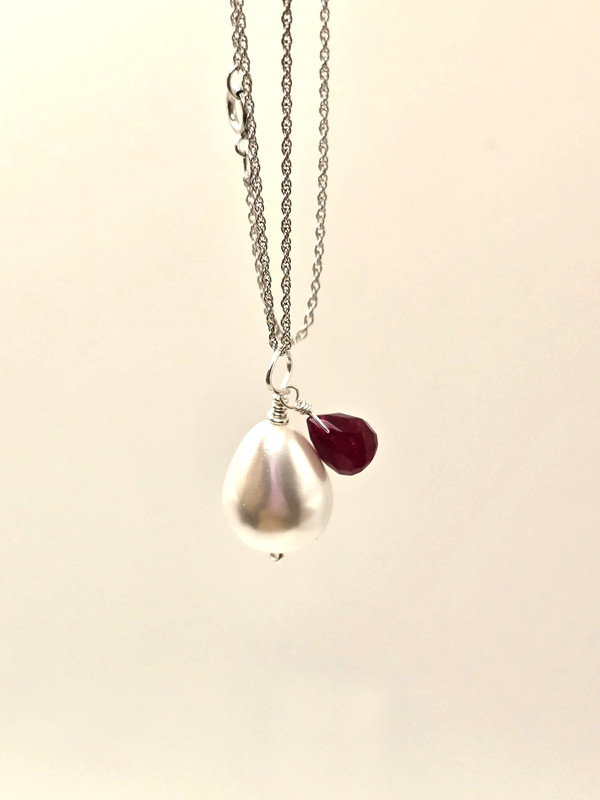 Sterling Silver Shell Southsea Pearl and Red Quartz Dangle Pendant Chain 18"