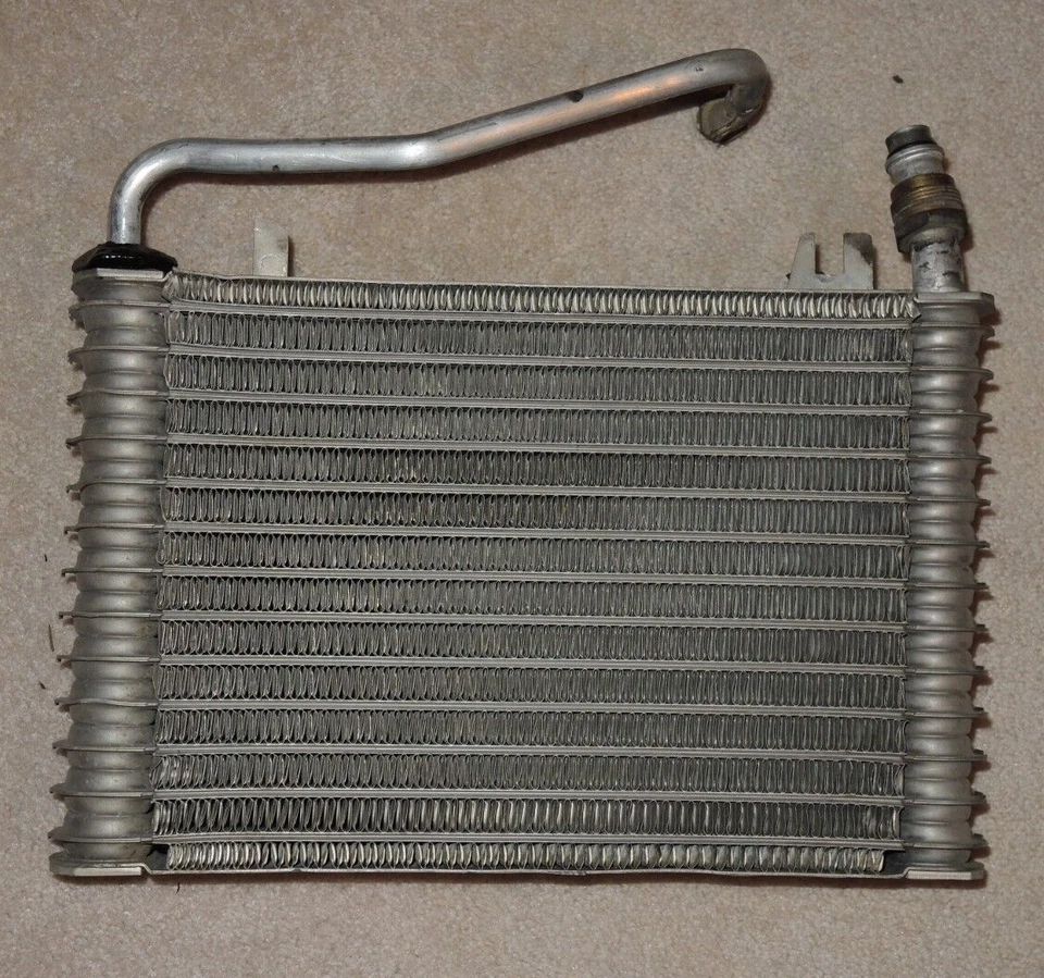 Oldsmobile Toronado 1979-1985 evaporador evaporador enfriador de aceite  Foto 4 de 4