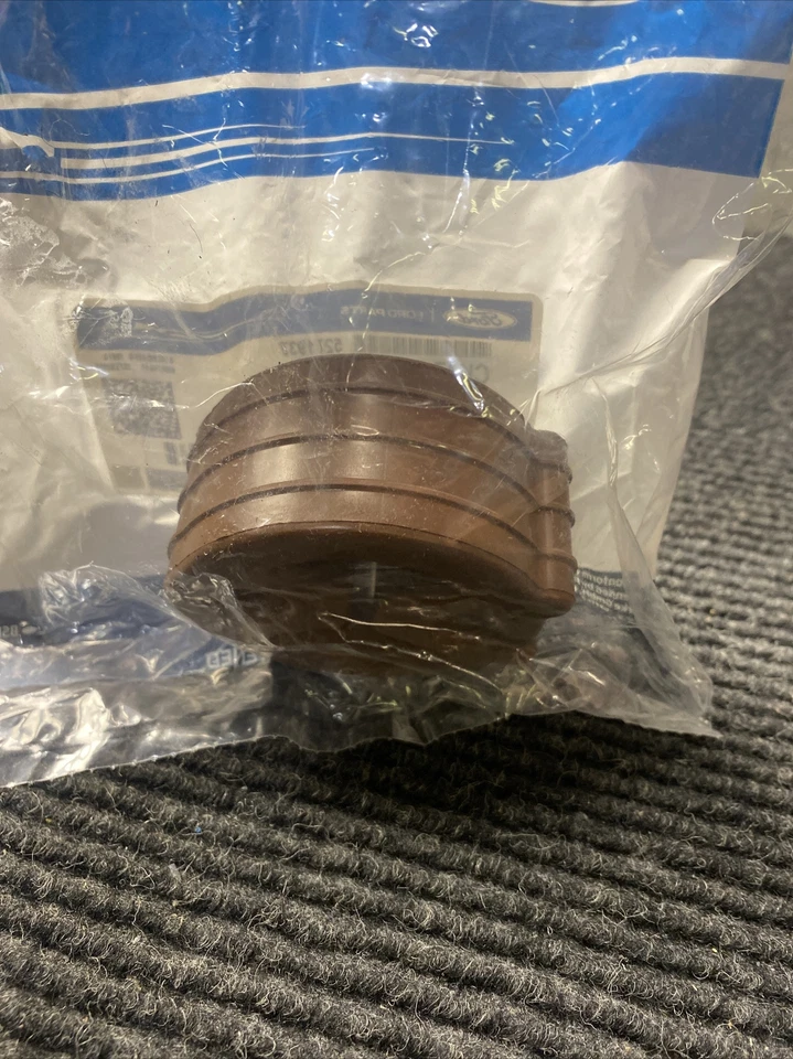 Aislador de soporte trasero de escape derecho CK4Z5A262C Ford OEM 15-18 Transit-150 3,5 L Foto 2 de 4